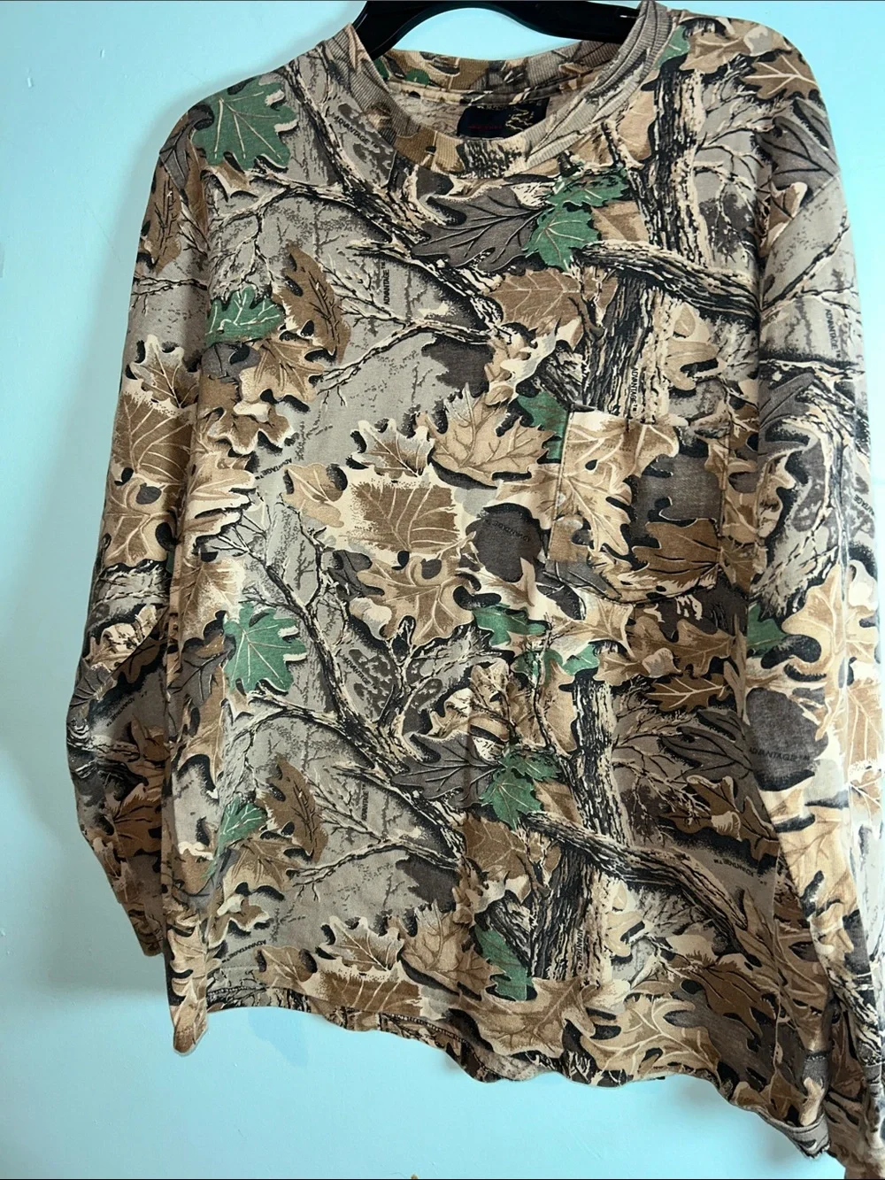 Camo Long Sleeve Crewneck Shirt - Green & Brown Leaf Pattern